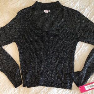 Black/shimmery crop top